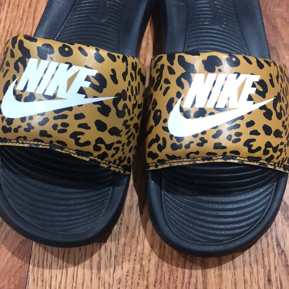 Nike slides - Picture 2 of 3